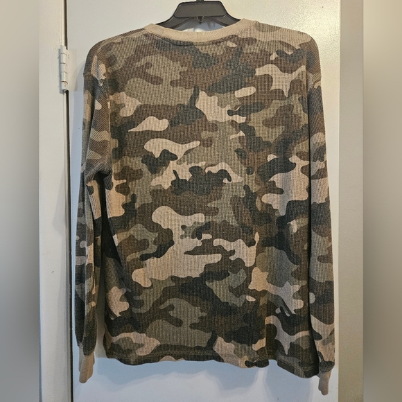 Stanley Woodland Camo Long Sleeve Tee -Large - Picture 3 of 4